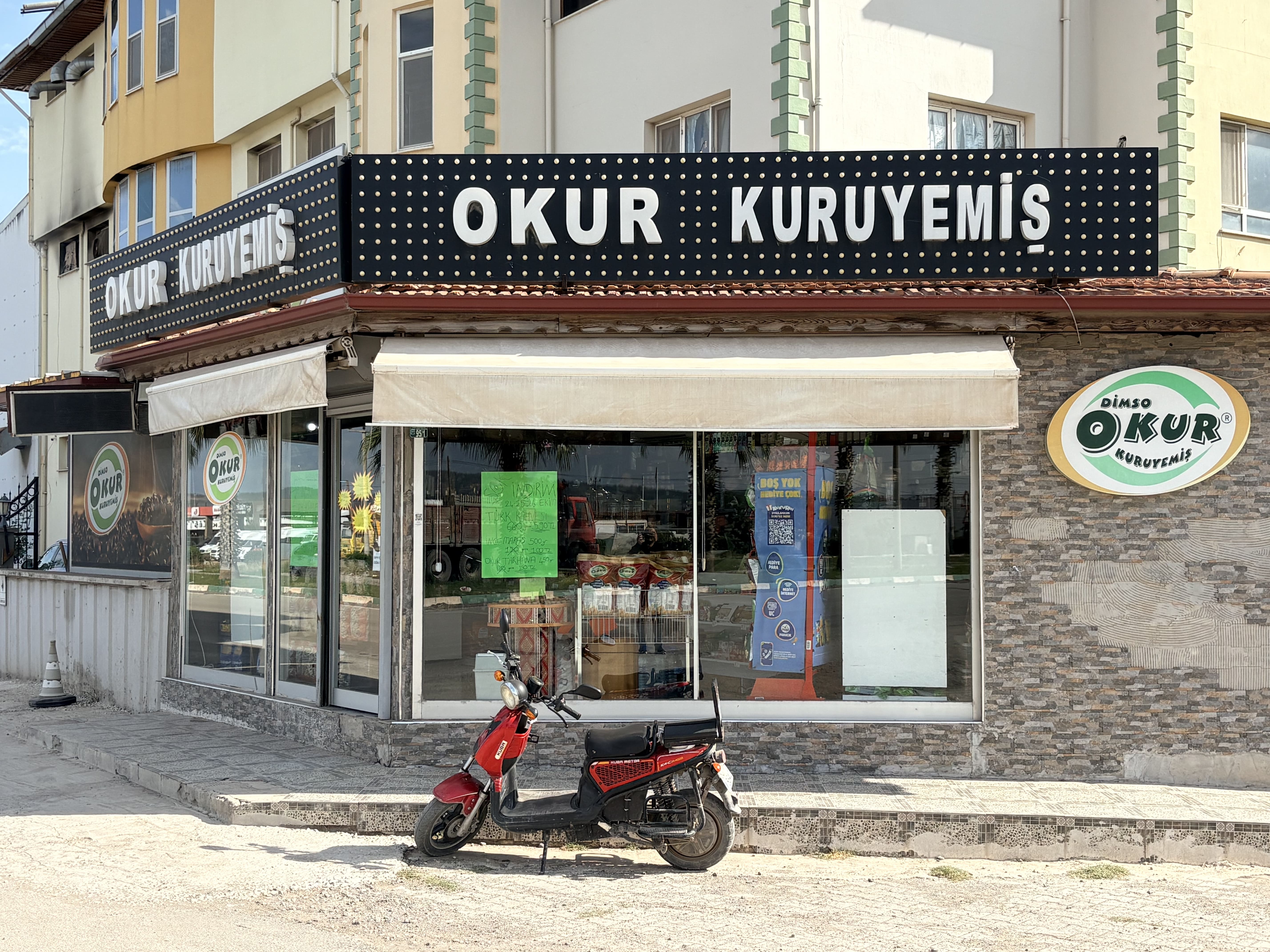 OKUR KURUYEMİŞ